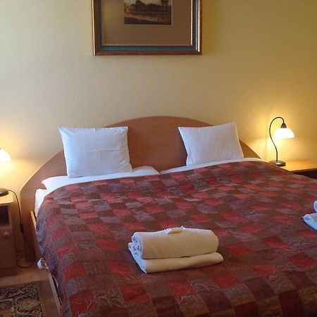 Hotel Arany Trofea 埃格尔 外观 照片