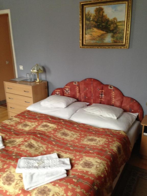 Hotel Arany Trofea 埃格尔 外观 照片