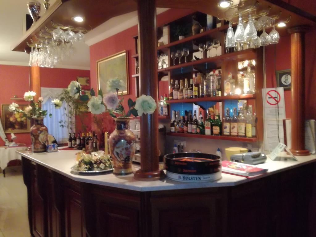 Hotel Arany Trofea 埃格尔 外观 照片