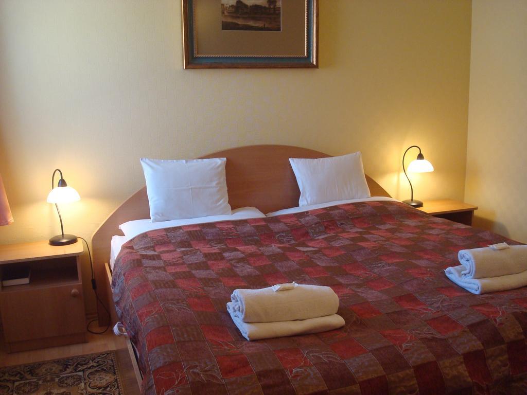 Hotel Arany Trofea 埃格尔 外观 照片