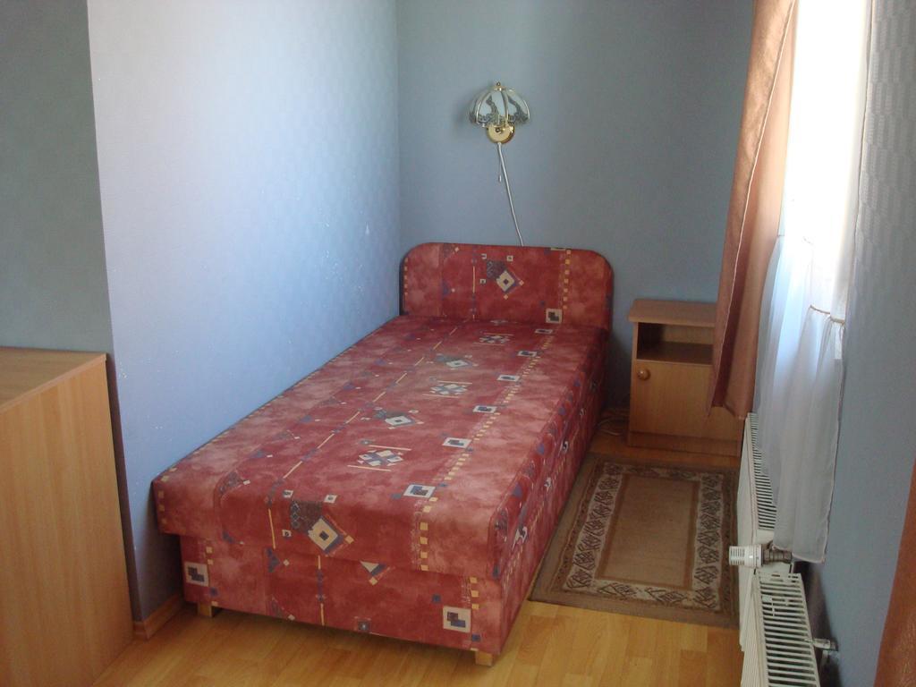 Hotel Arany Trofea 埃格尔 外观 照片