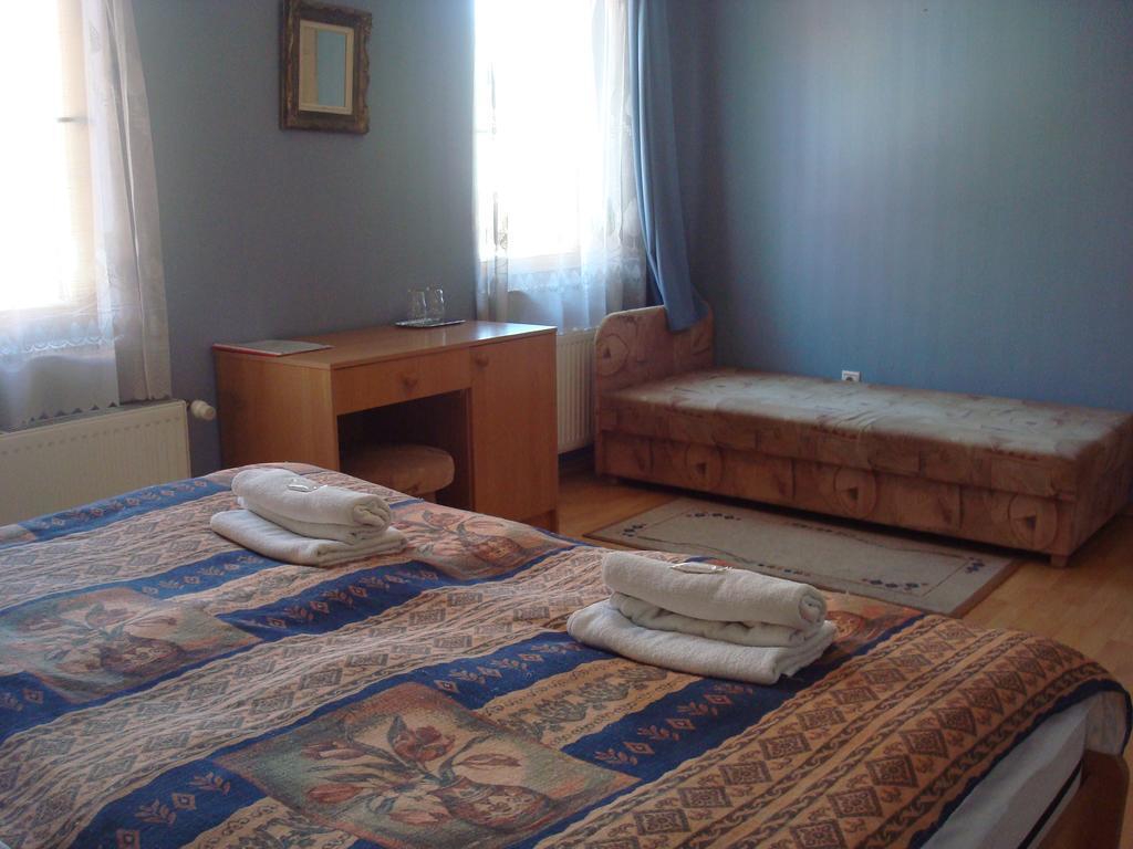 Hotel Arany Trofea 埃格尔 外观 照片