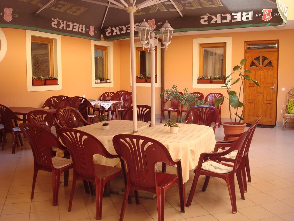 Hotel Arany Trofea 埃格尔 外观 照片