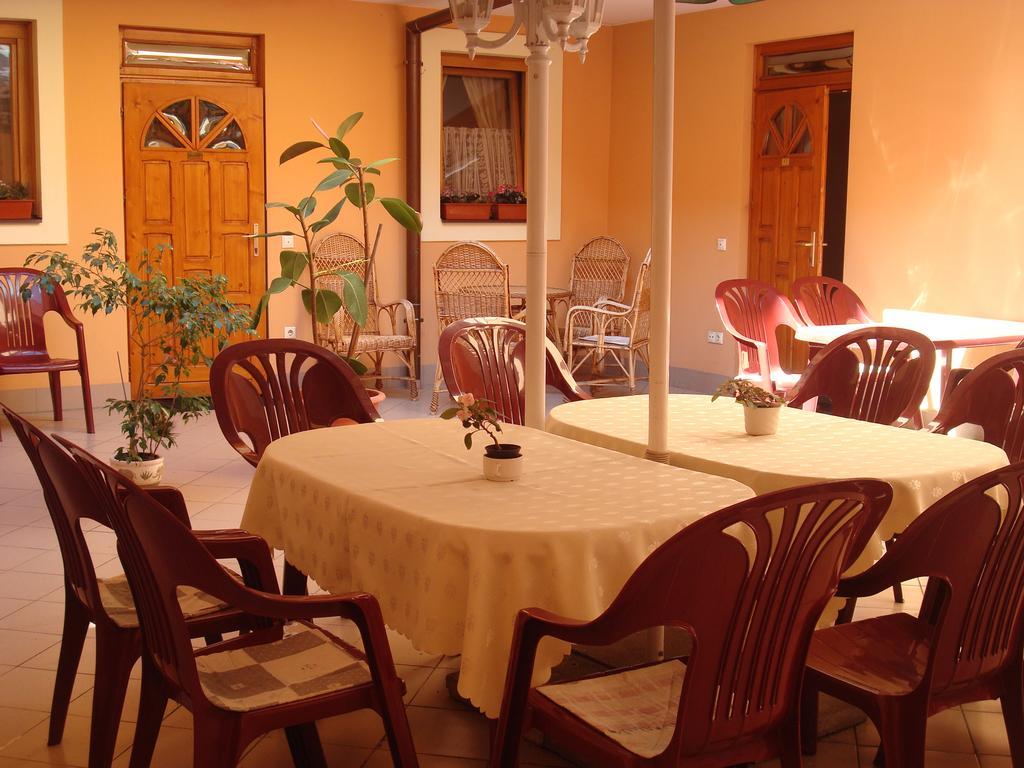 Hotel Arany Trofea 埃格尔 外观 照片